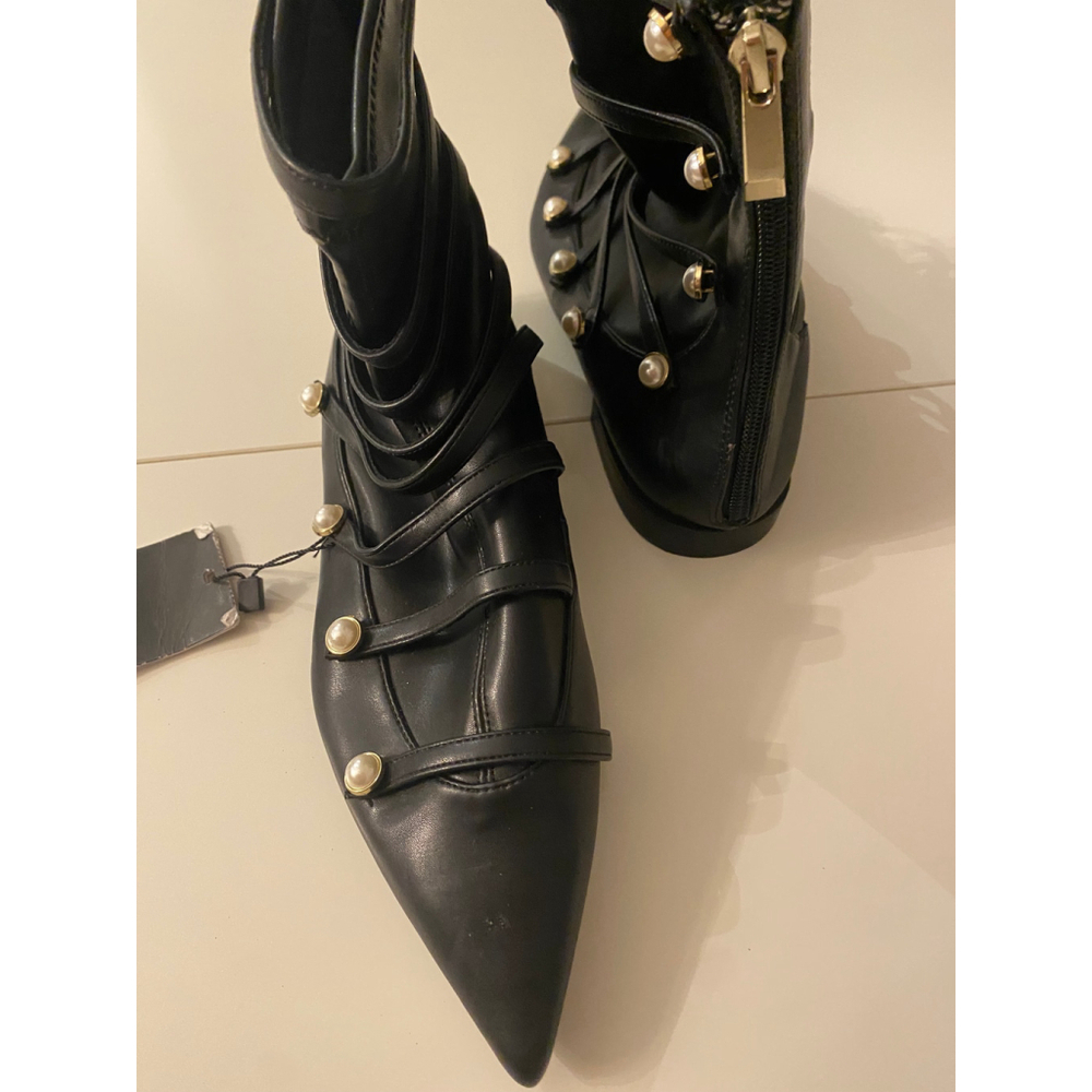 Zara Trafaluc Pearl Accent Pointed Toe Ankle Boots
, Size 37, Black NWT - Picture 7 of 9